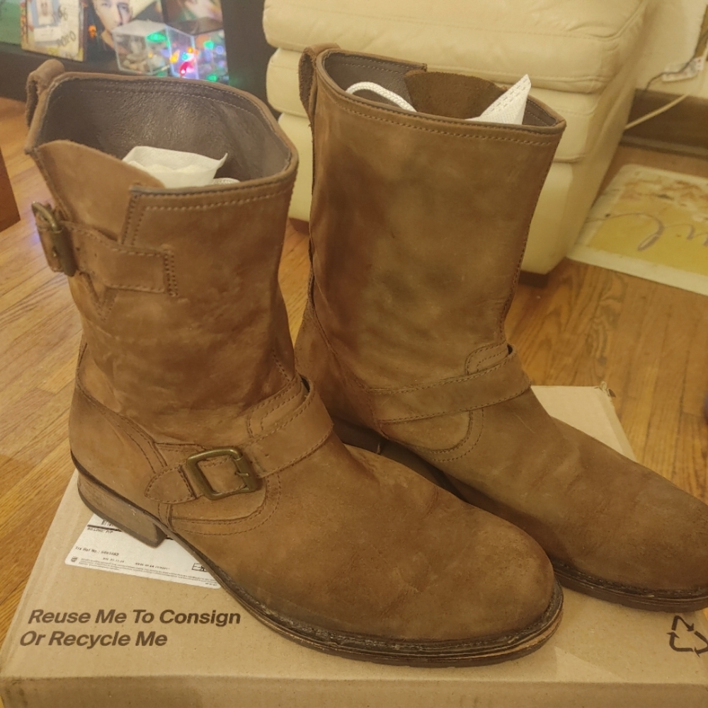 Men's John Varvatos boots. Suede. Size 11.5